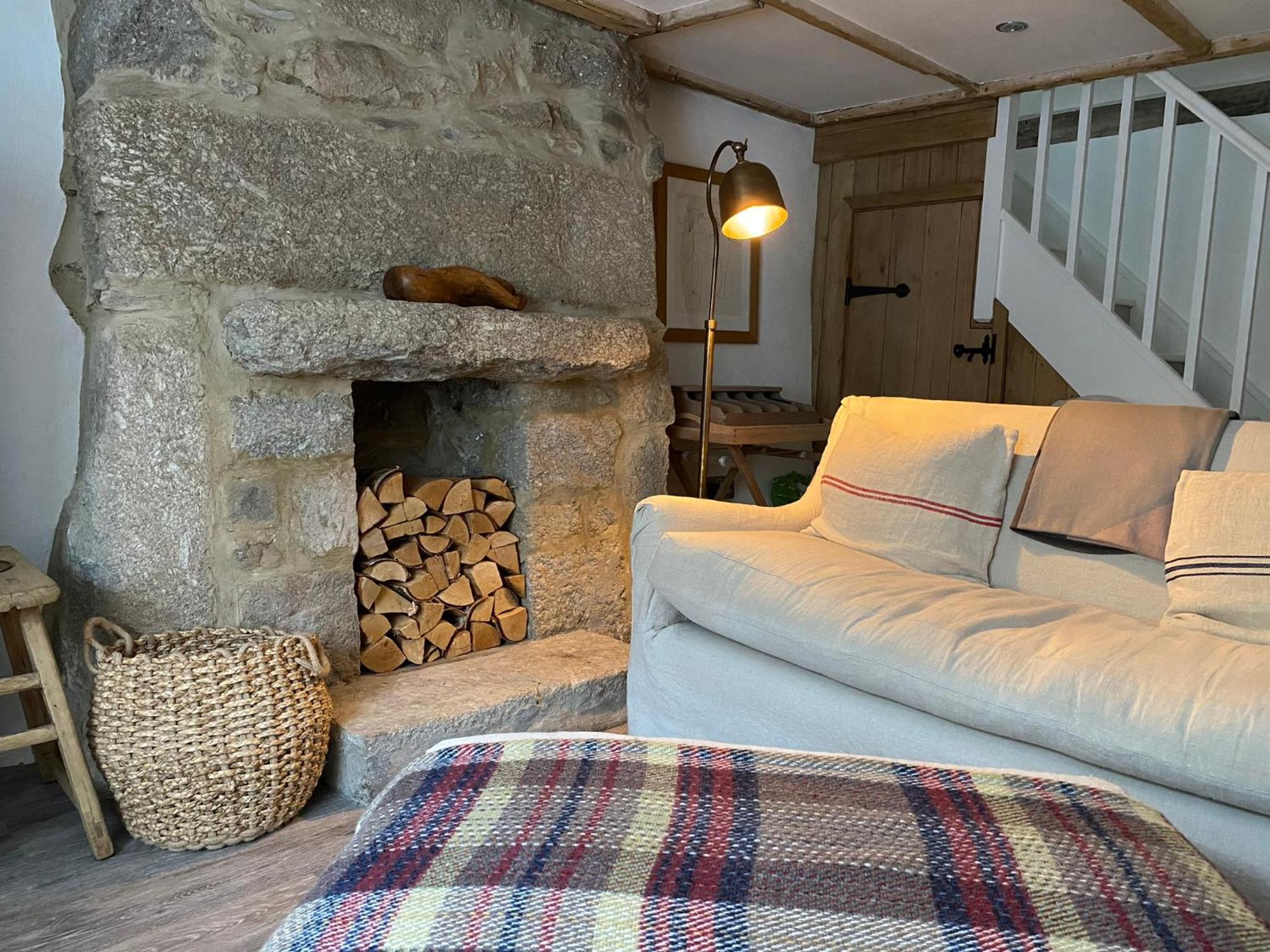 The Old Gallery - Charming Coastal Escape For Two Маузел Екстер'єр фото