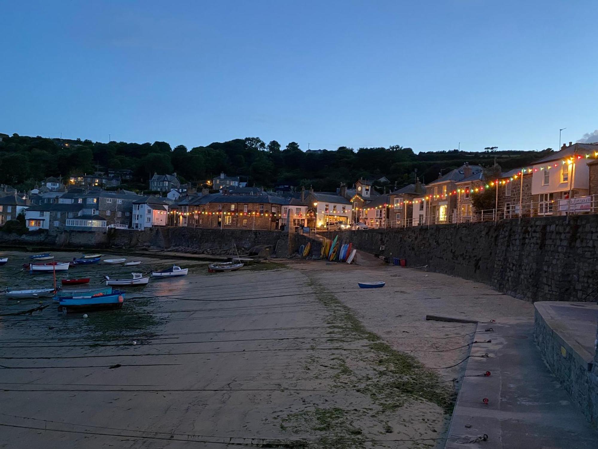 The Old Gallery - Charming Coastal Escape For Two Маузел Екстер'єр фото